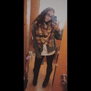 Meet your Posher, Katelynn